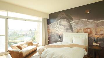 Suite Romantique, balcon, vue baie | Literie de qualité supérieure, couette en duvet d'oie