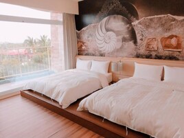 Roupas de cama premium, edredons de pluma, cofres nos quartos