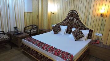 Deluxe Double or Twin Room, 1 Double Bed | 1 bedroom, Egyptian cotton sheets, premium bedding, memory foam beds