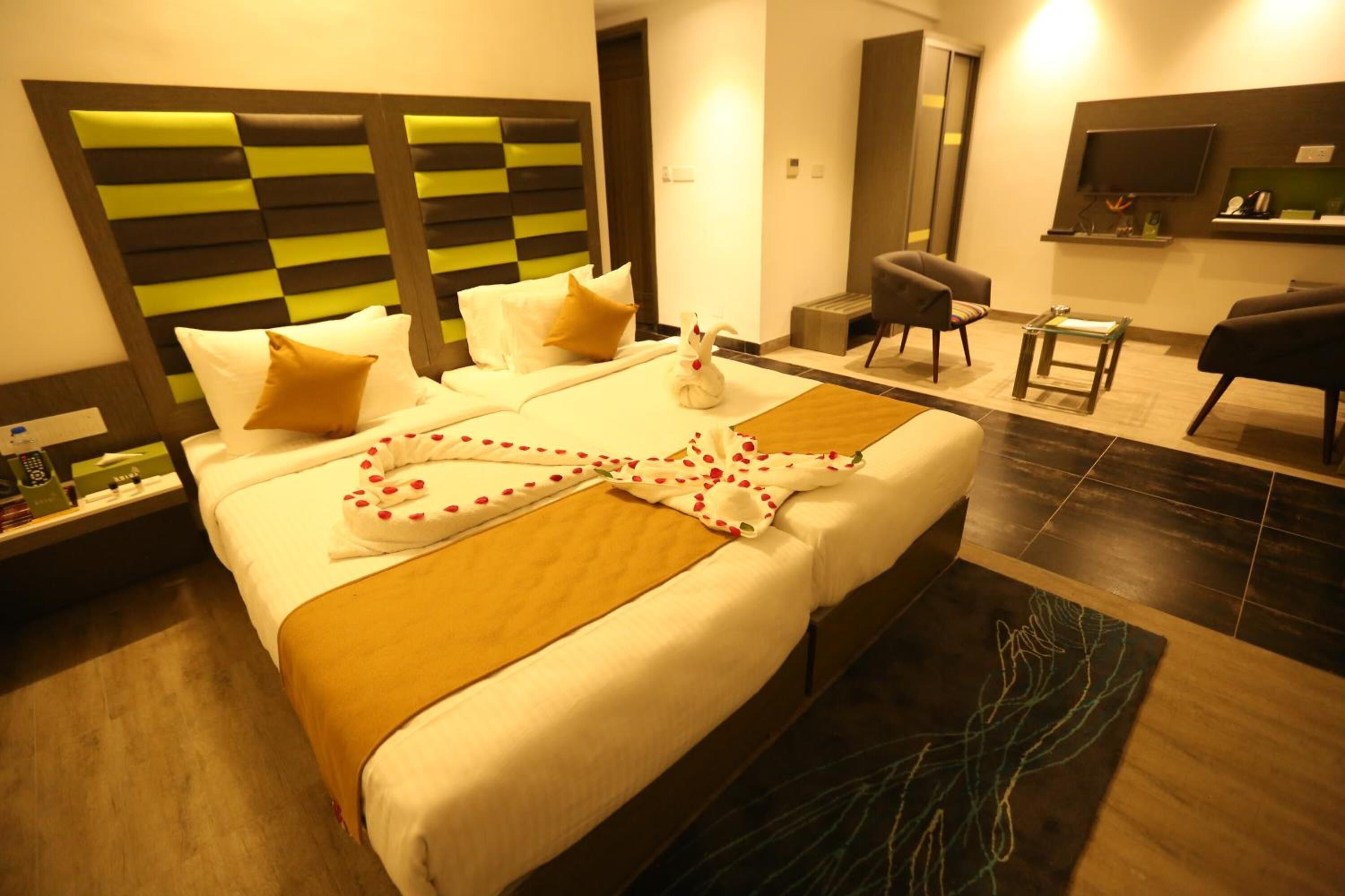 minibar, in-room safe, desk, soundproofing