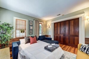 2 quartos, ferros/tábuas de passar roupa, berço de viagem, Wi-Fi