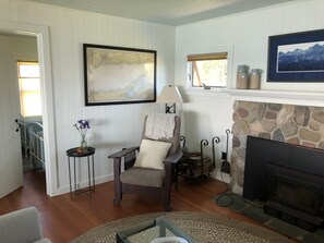 Interior - A beach cottage gem... (Waterford)