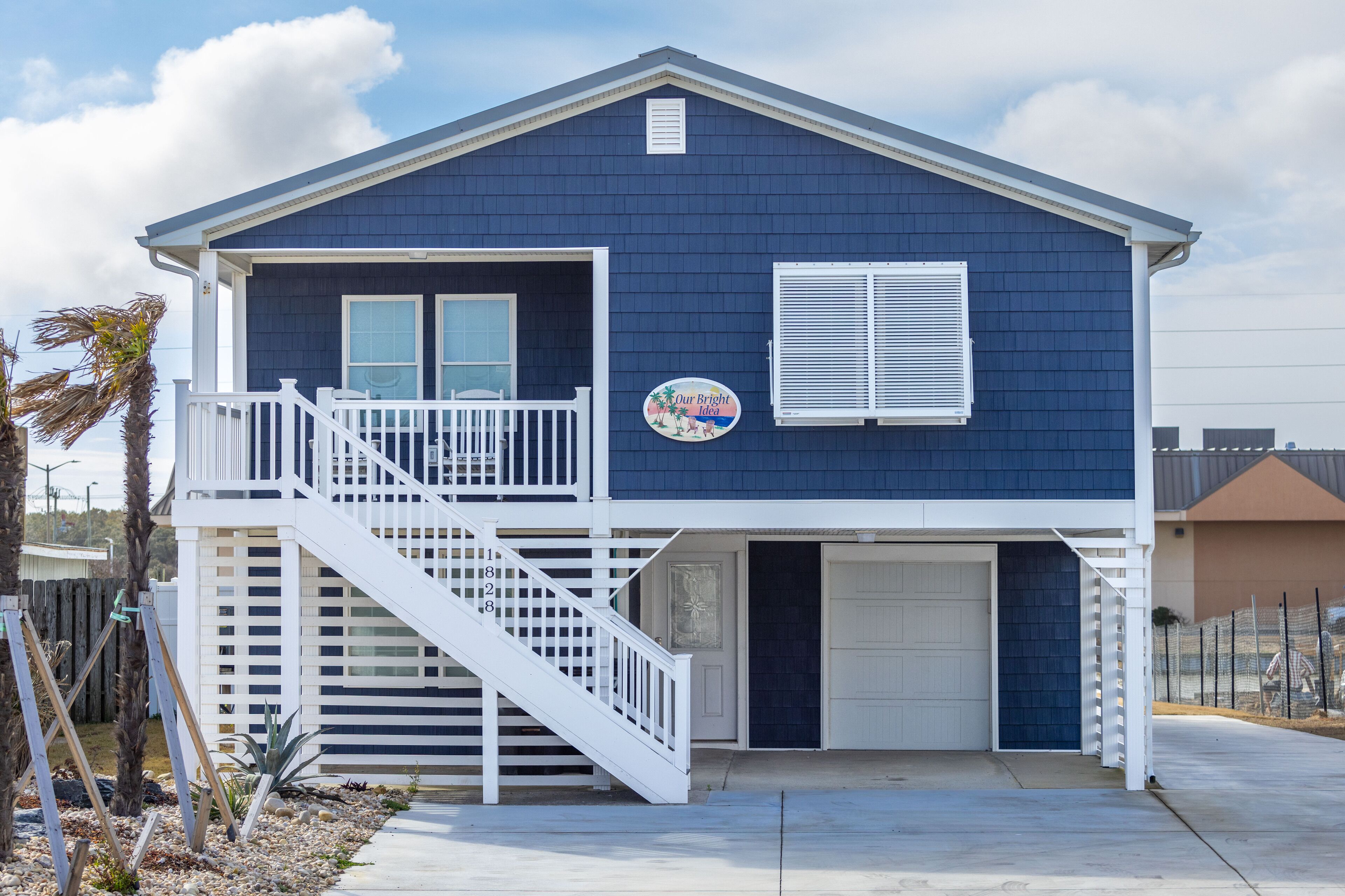  Discounted June&July rates in the Heart of KDH! Pool, pond and beach just 200ft