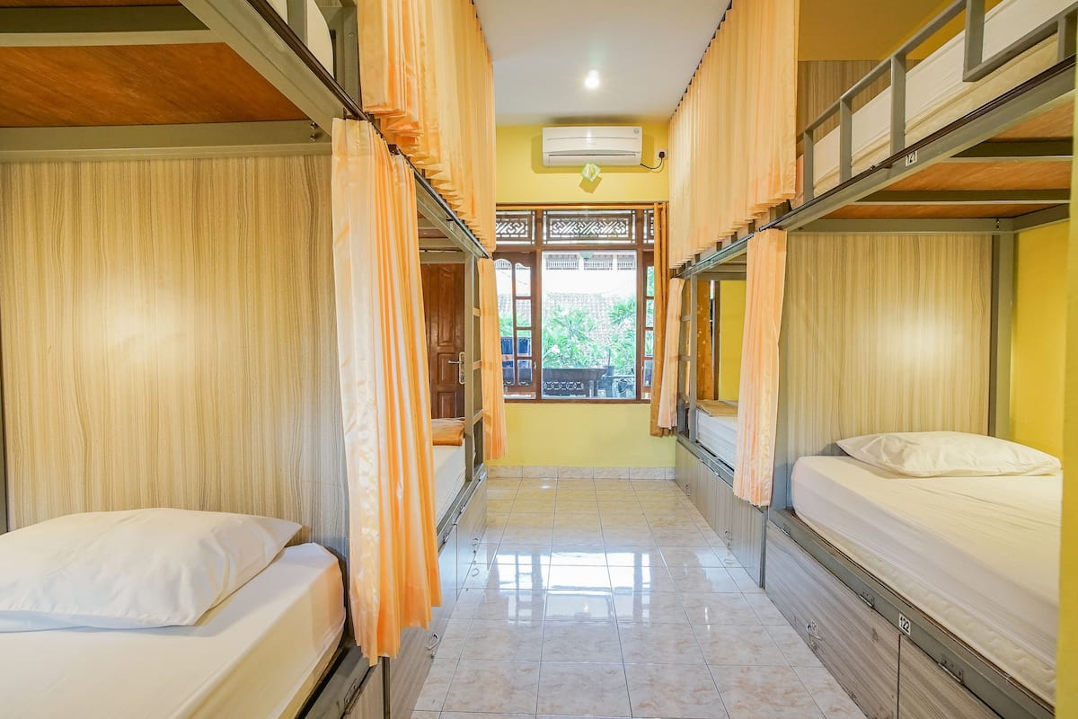 Dormitorio condiviso, dormitorio misto | Vista dalla camera