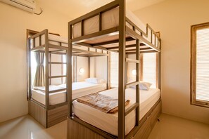Free WiFi, bed sheets - Kememai Hostel (Ubud)