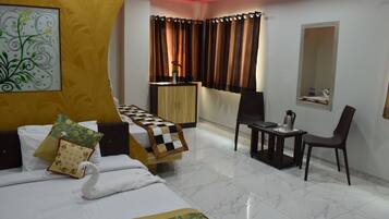 Familie suite | Een bureau, geluiddichte muren, een strijkplank/strijkijzer, gratis wifi