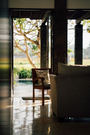 Lobby - Umpadhi Canggu Hotel (Canggu)
