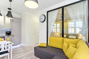 Romantic Apartment, 1 Bedroom | Living area | 49-inch LCD TV with cable channels, TV, Netflix - Harbor Black Pearl Apartments (Tallinn)