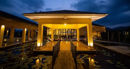 Tropical Retreat Luxury Resort and Spa