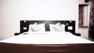 Doppia Deluxe | Una scrivania, Wi-Fi gratuito, lenzuola