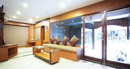 Hotel Madurai near Central Bus Stand, Udaipur