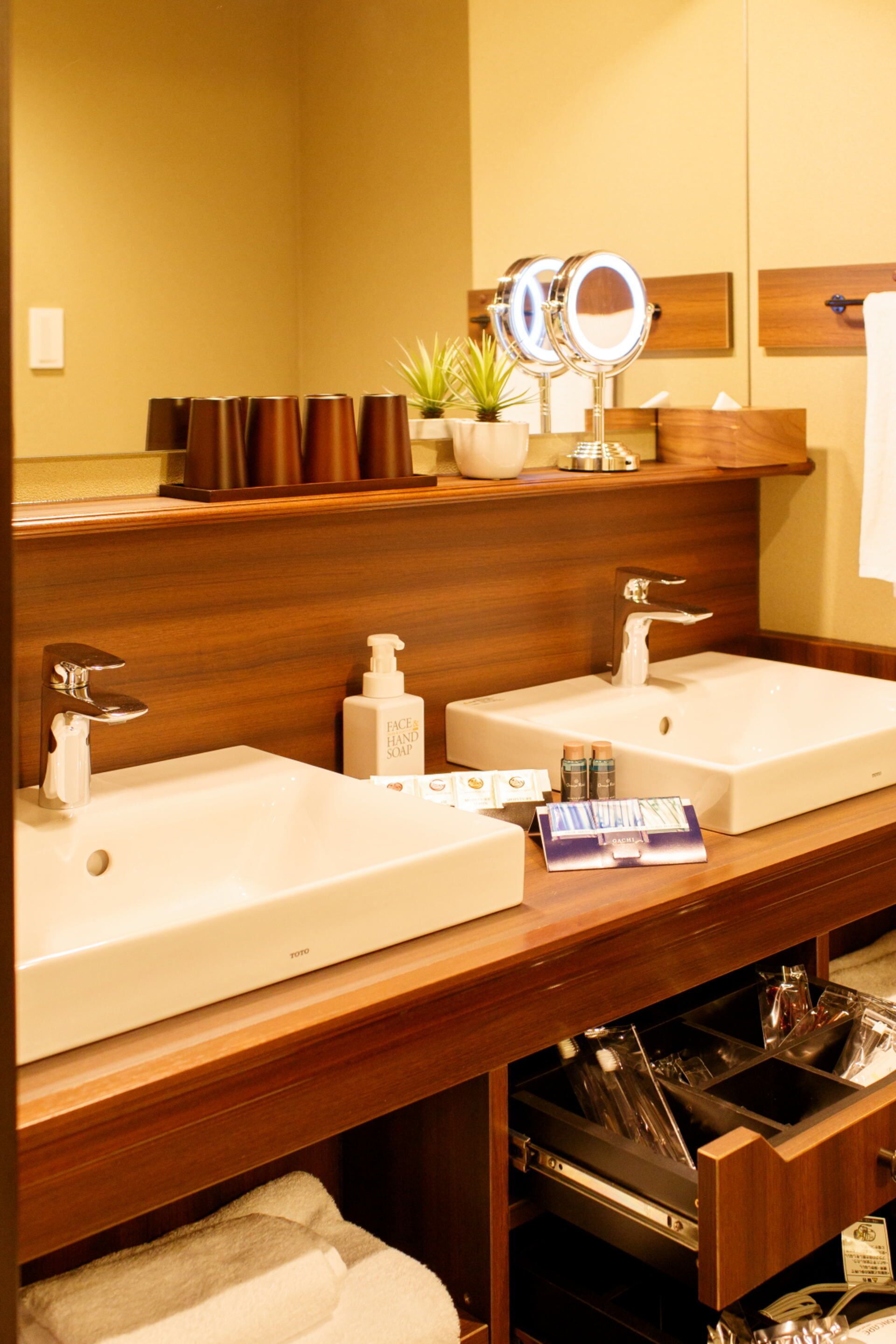 superior japanese style room, b | bathroom amenities | free toiletries, hair dryer, slippers, electronic bidet