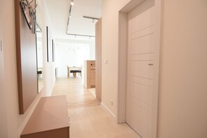 Deluxe Apartment, Kitchenette (Ray Charles) | Living area | Flat-screen TV - Estate Center Rooms Zajezdnia (Poznan)