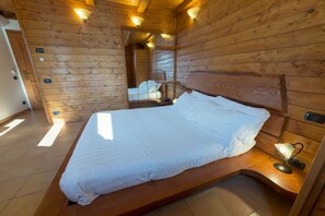 Deluxe Double Room (Cedro - SPA included) | Frette Italian sheets, premium bedding, down comforters