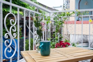Basic Double Room, 1 King Bed, Non Smoking, Balcony | Balcony
