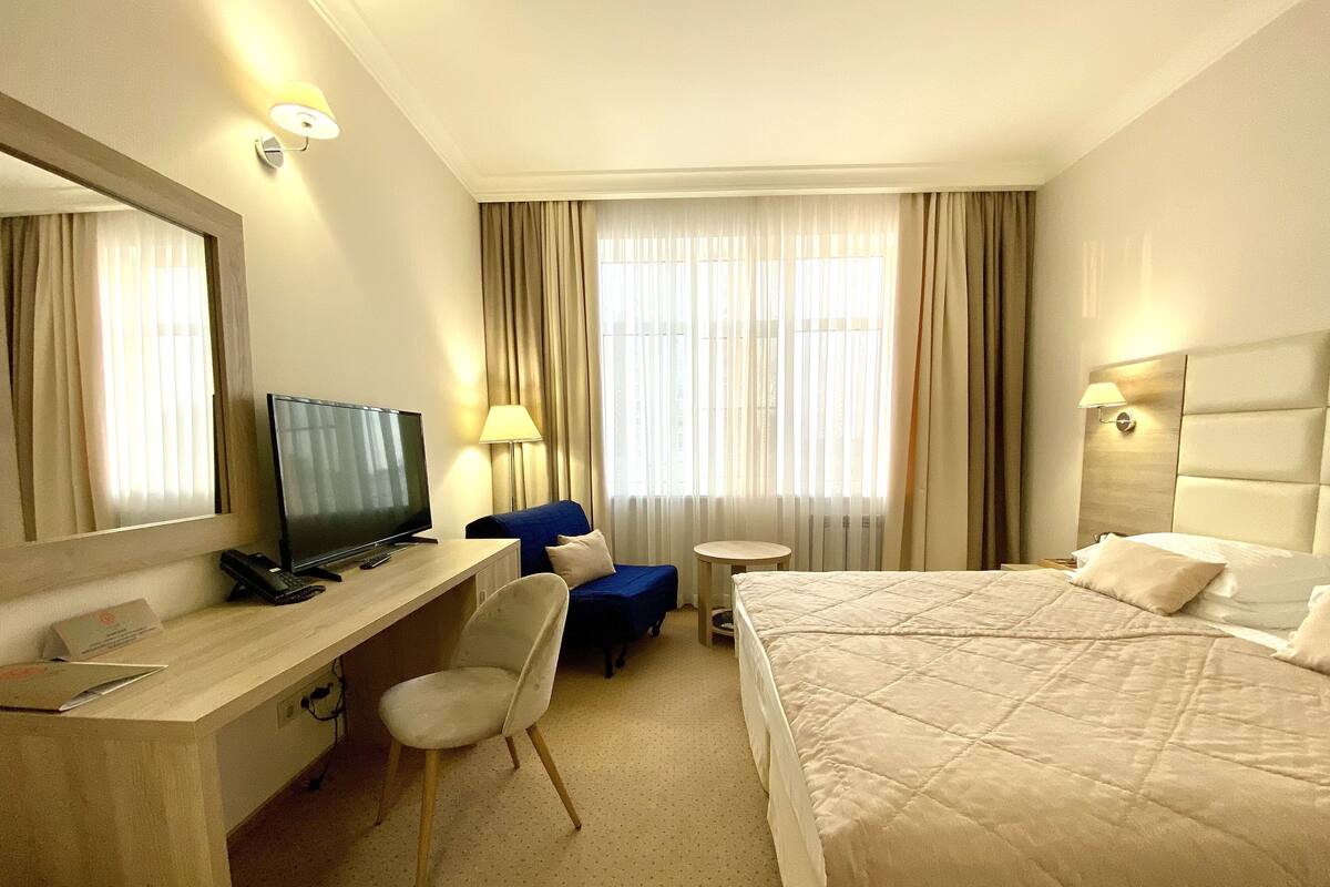 Family Triple Room | 1 bilik tidur, peralatan tempat tidur premium, peti besi dalam bilik