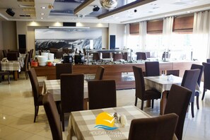Dining - Holiday Camping Resort Domki Lazy (gmina Sianów)