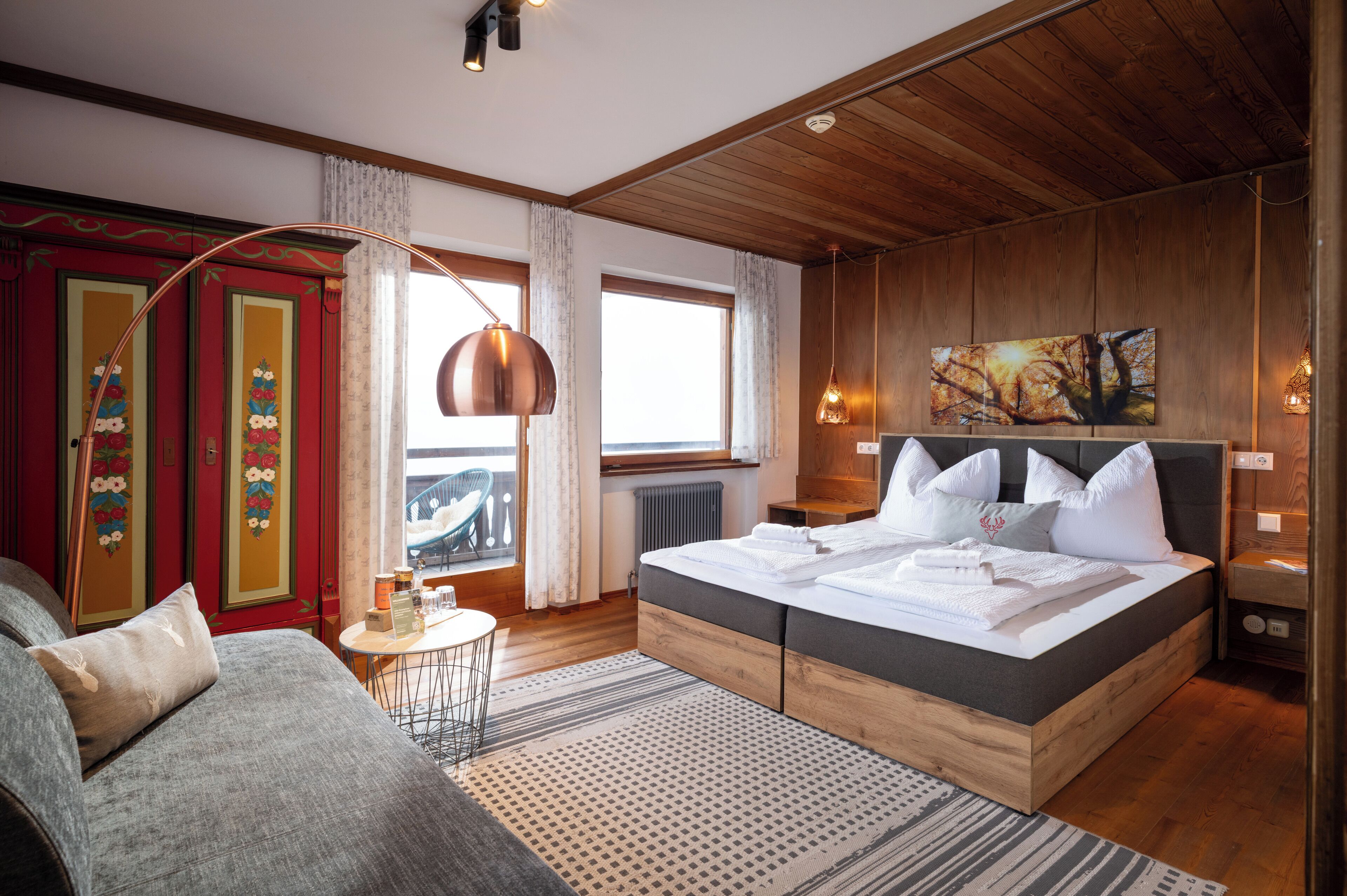 Hypo-allergenic bedding, individually decorated, free WiFi, bed sheets