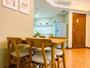 Apartment, 2 Schlafzimmer | Esszimmer