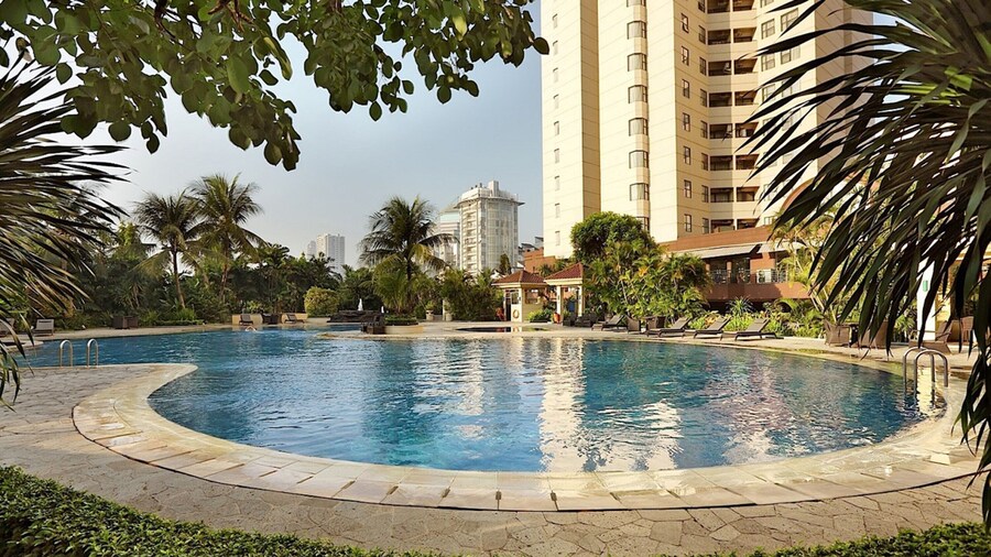 Cozy 2 Bedrooms Sudirman Tower Apartment by Travelio