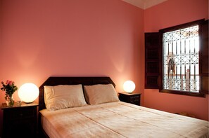 Habitación doble clásica | Tabla de planchar con plancha, cunas gratuitas y camas extra gratis 