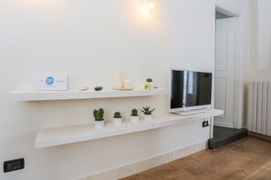 四人房 (Vento) | 高級寢具、迷你吧、書桌、熨斗/熨衫板