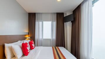 Iron/ironing board, free WiFi, bed sheets