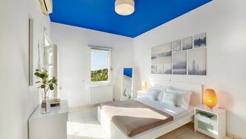 House, 2 Bedrooms | 2 bedrooms, in-room safe, free cots/infant beds, free WiFi