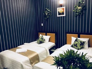 Deluxe Twin Room | Desk, iron/ironing board, free WiFi - Bsun Homestay (Ho Chi Minh City)
