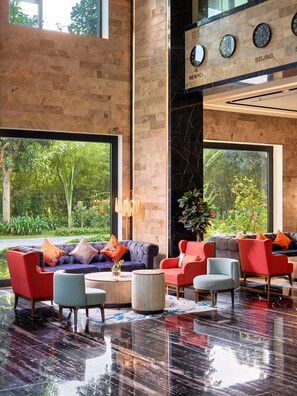 Business center - Ravatel Luxury Hotel Bac Giang (Bac Giang)