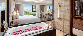 Ravatel Luxury Hotel Bac Giang