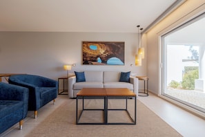 Apartment, 1 Schlafzimmer, Balkon | Wohnbereich | Flachbildfernseher