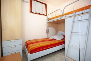 1 bedroom, iron/ironing board - SVS - Pittulongu Apartments (Olbia)