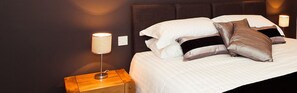 Double or Twin Room | Egyptian cotton sheets, premium bedding, iron/ironing board - Seafield Arms (Banff)