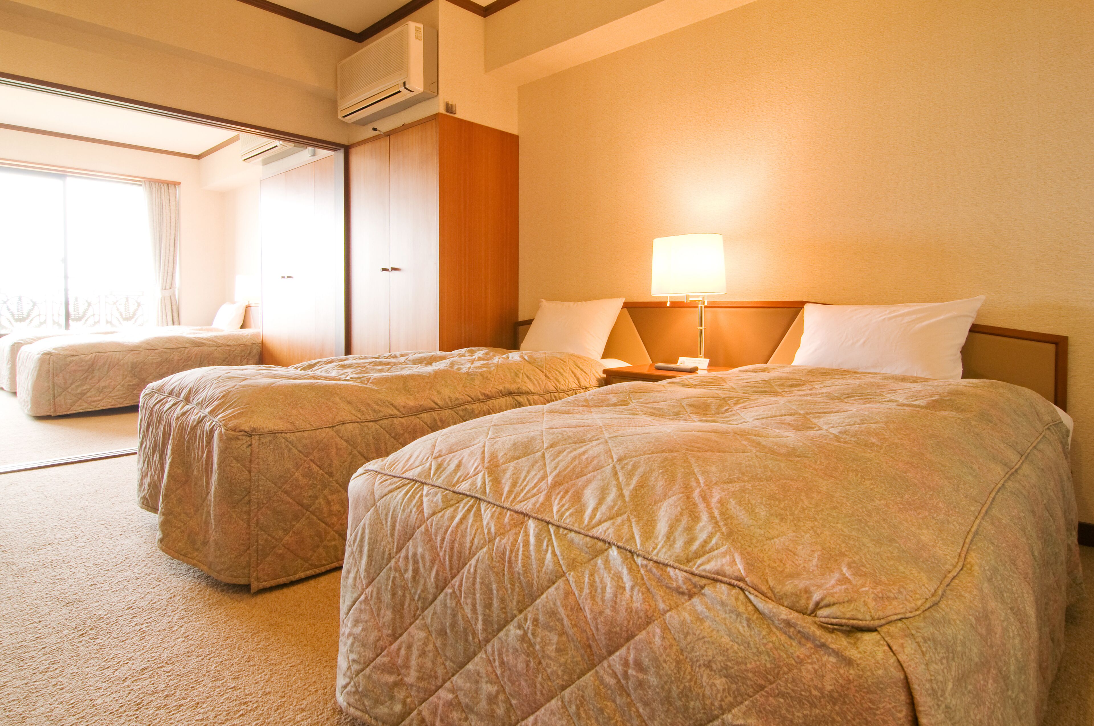 family room | minibar, in-room safe, desk, iron/ironing board