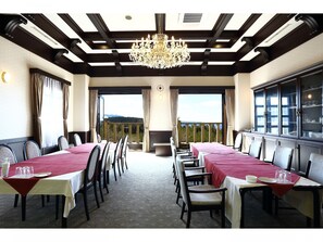 ห้องจัดงานเลี้ยง