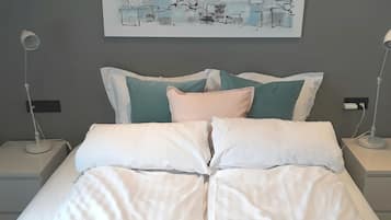 Deluxe Double Room, Private Bathroom | Blackout drapes, soundproofing, free cribs/infant beds, free WiFi