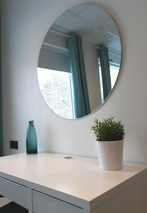 Deluxe Double Room, Private Bathroom | Blackout drapes, soundproofing, free cribs/infant beds, free WiFi - Post-Plaza Guesthouse (Husavik)