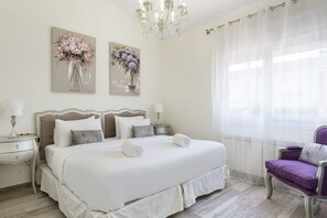 Villa, 5 Bedrooms, Terrace | 5 bedrooms, iron/ironing board, free cribs/infant beds, free WiFi - Sitges Centre Oasis Villa (Sitges)