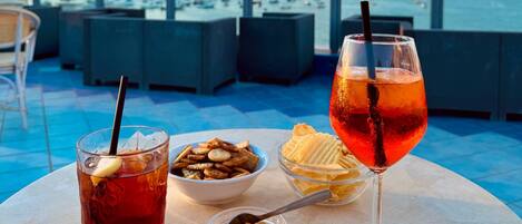 Snack bar