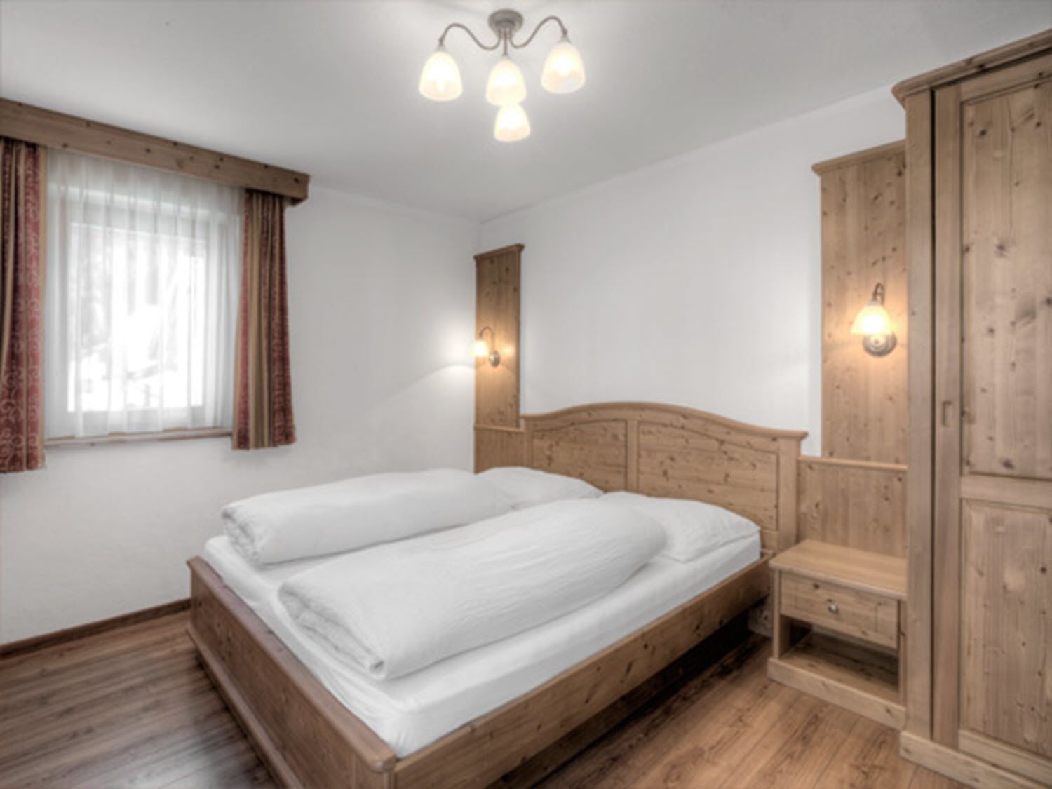 double room, non smoking, mountainside | free wifi, bed sheets