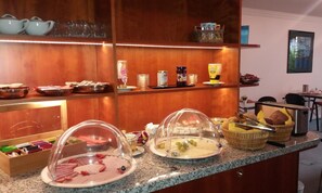 Se sirven comidas y cenas 