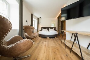 Doppia Deluxe | Una cassaforte in camera, una scrivania, insonorizzazione
