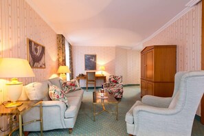 Minibar, coffres-forts dans les chambres