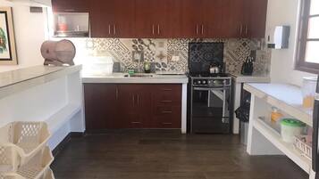 Family Cottage, 5 Bedrooms, Kitchen | Private kitchen | Full-sized fridge, oven, stovetop, coffee/tea maker