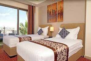 In-room safe, desk, soundproofing, iron/ironing board - Lijam Hotel (Amman)