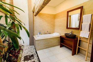 Bathroom - Villa Raka (Seminyak)