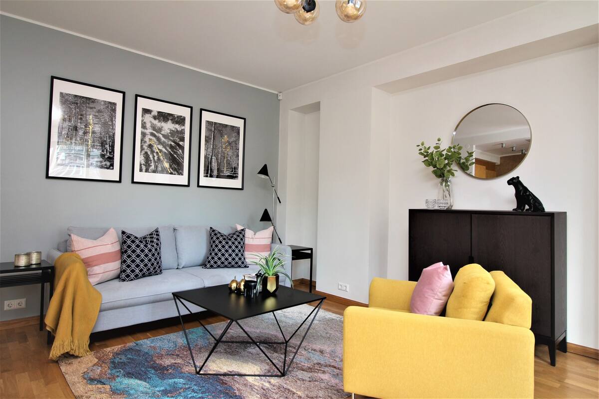 Apartment, 2 Bedrooms, Kitchen | Living room | Flat-screen TV