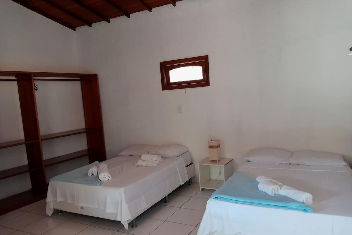 Quadruple Room | Minibar, soundproofing, iron/ironing board, free WiFi