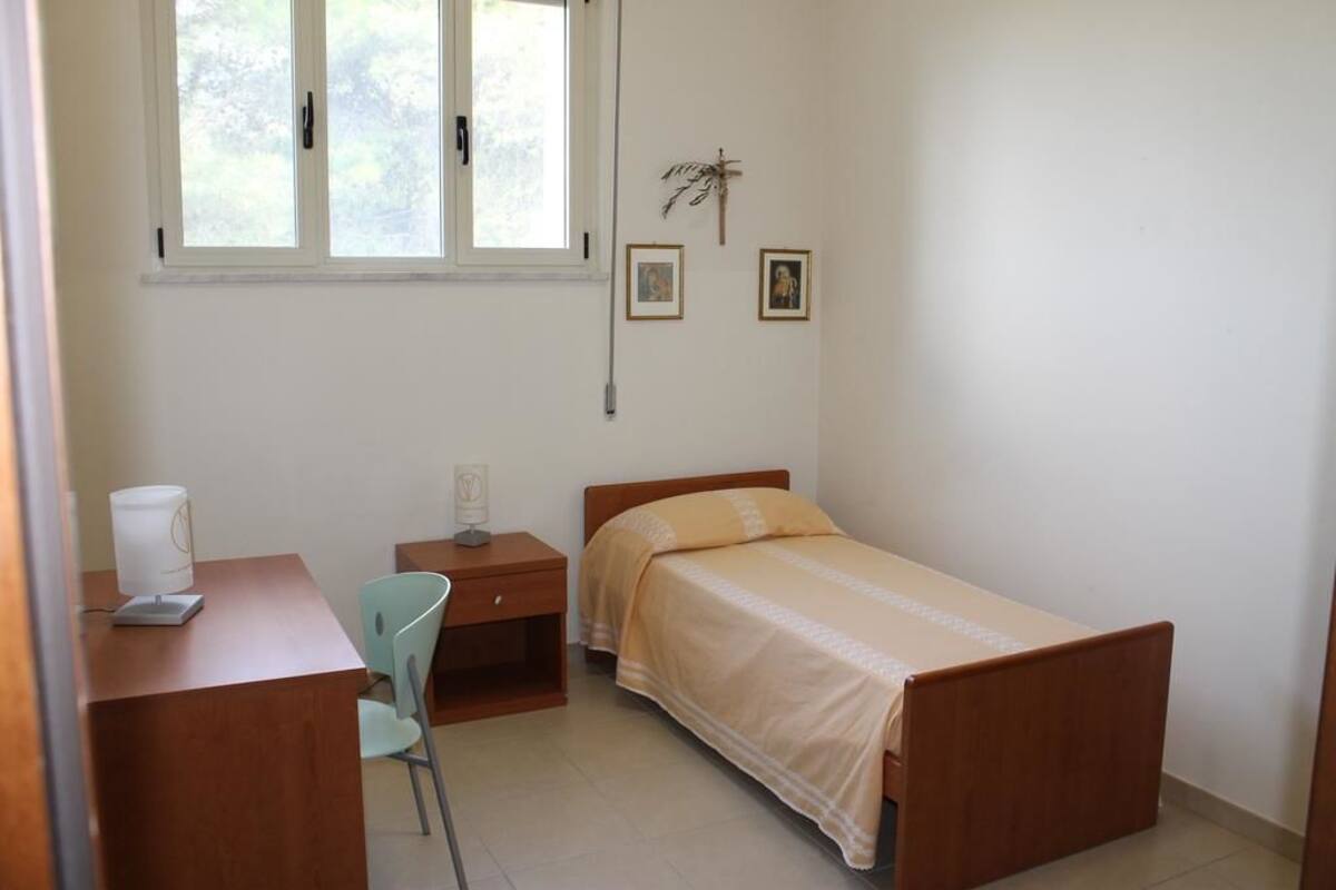 Chambre Simple | Lits bébé (gratuits), Wi-Fi gratuit